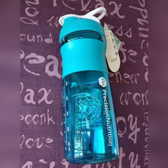 BlenderBottle SportMixer - #1 Shaker Bottle in the World / Tumbler - Picture 2 of 5